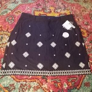 NWT size 16 navy skort